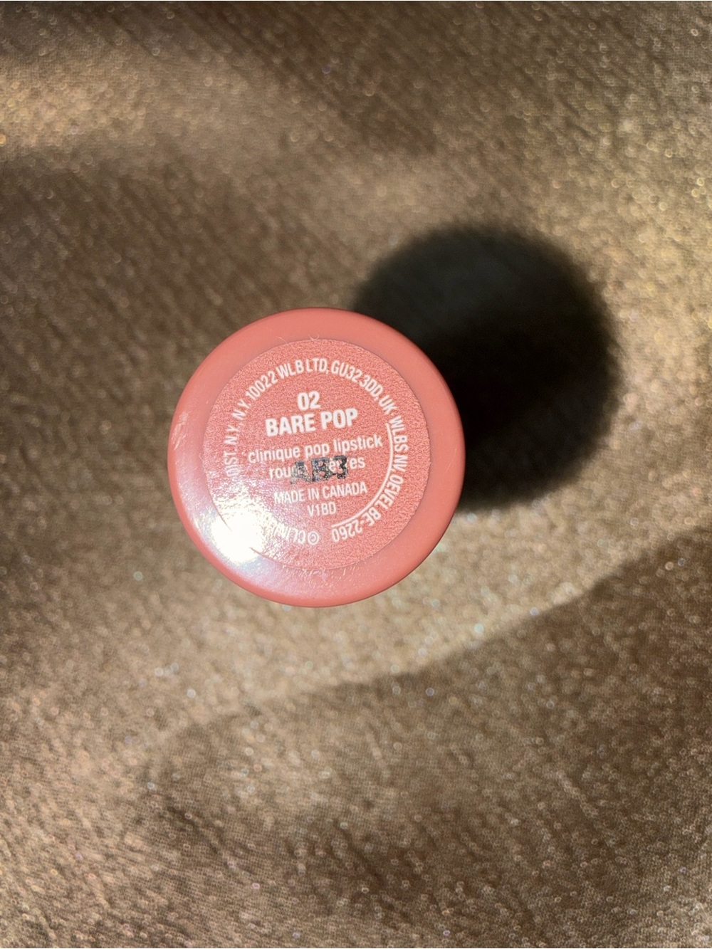 Clinique Pop lipstick in the shade Bare Pop - Picture 3 of 3
